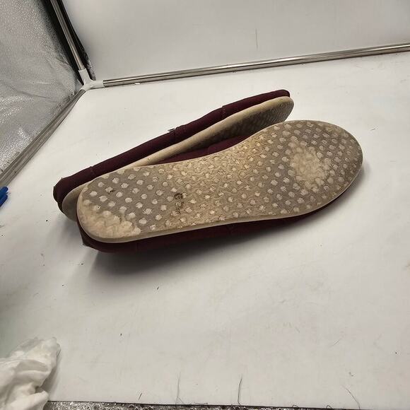 TOMS Red Shoes Womens 10 Slip On Canvas Grey Recycled Comfy Minimalist Timeless - Picture 9 of 10